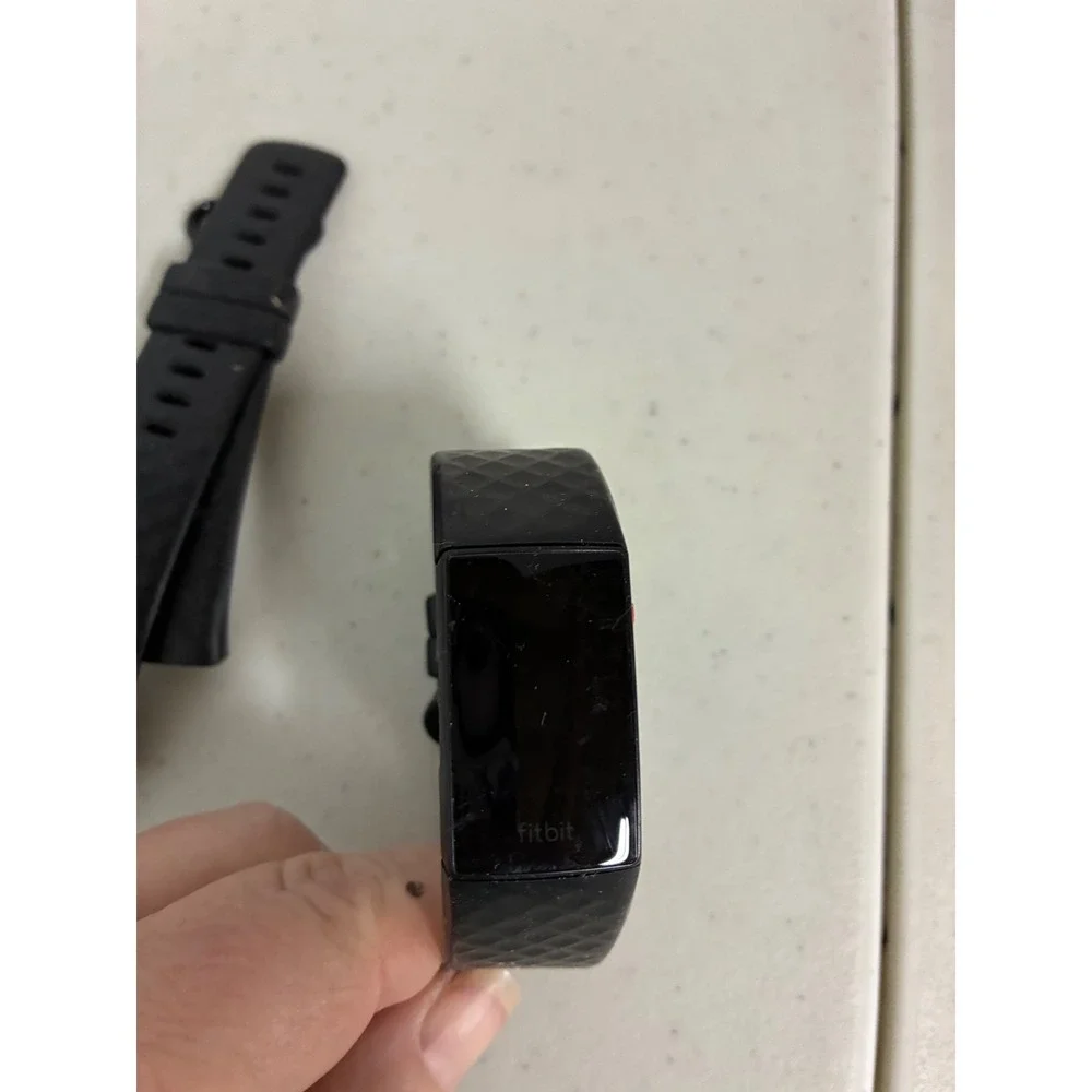 Fitbit Charge 4 (untested) Black Fitness Tracker Bundle with 3‎ Chargers & Band